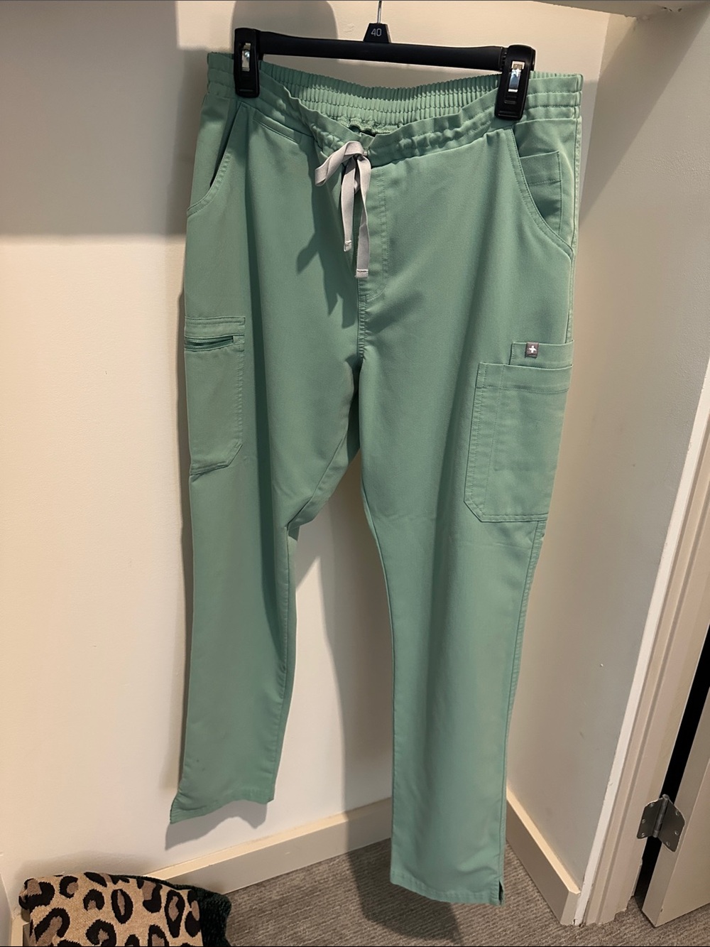 Figs Women's Cargo Scrub Pants - Sage Green